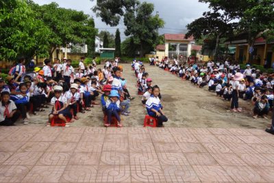 PHONG TRÀO “HŨ GẠO TÌNH THƯƠNG” TẠI TRƯỜNG TH LÝ THƯỜNG KIỆT